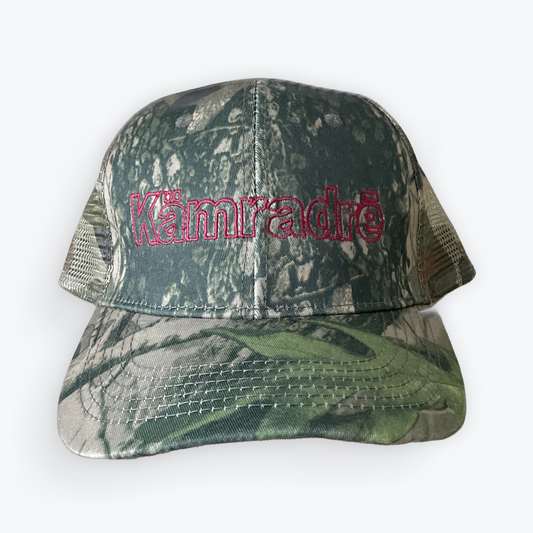 A COUPLE OF SHOOTERS WITH ME HAT (MAROON)